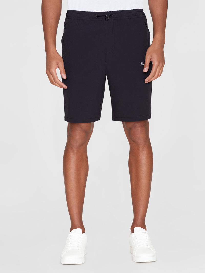 KnowledgeCotton Apparel - MEN FIG loose elastic waist string shorts - GRS/Vegan Shorts 1300 Black Jet