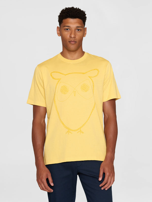 KnowledgeCotton Apparel - MEN Regular big owl front print t-shirt - GOTS T-shirts 1429 Misted Yellow